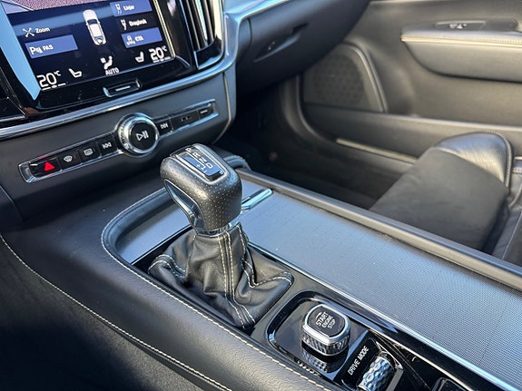 Volvo S90 7 of 22