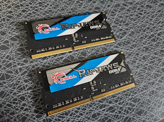 Product image 1 of 2