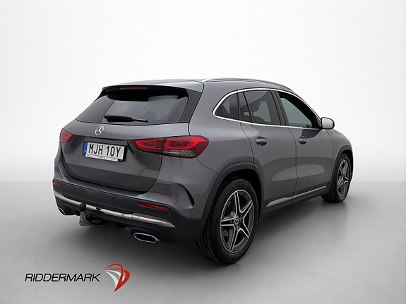 Mercedes-Benz GLA 200 8 of 30