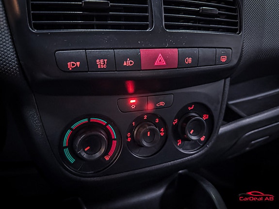 Fiat Doblo 17 of 21