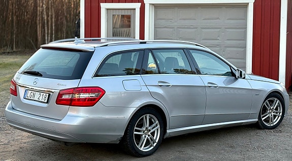 Mercedes-Benz E 250 5 of 26