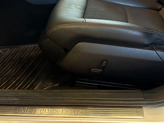 Mercedes-Benz E 250 20 of 26