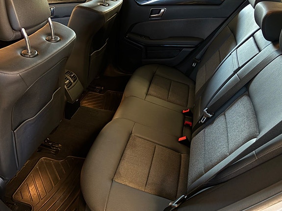 Mercedes-Benz E 250 16 of 26