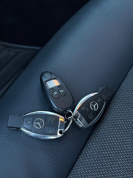 Mercedes-Benz E 250 26 of 26