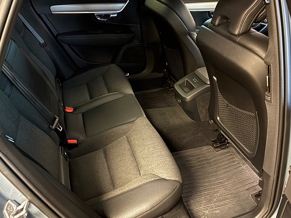 Volvo V90 Cross Country 17 of 30