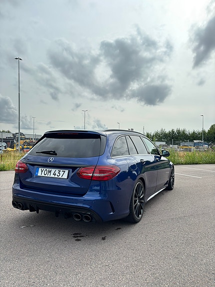 Mercedes-Benz C43 2 of 9