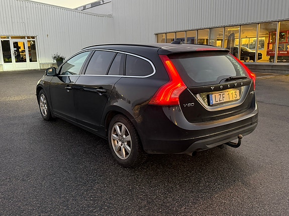 Volvo V60 7 of 8