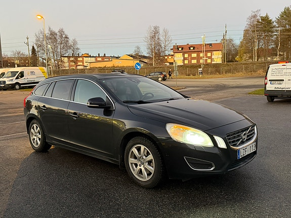 Volvo V60 3 of 8