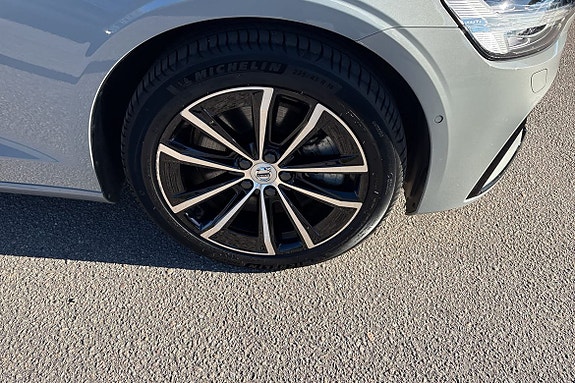 Volvo V60 12 of 14