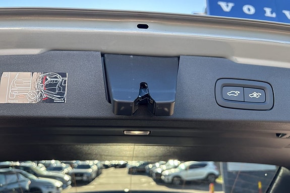 Volvo V60 13 of 14