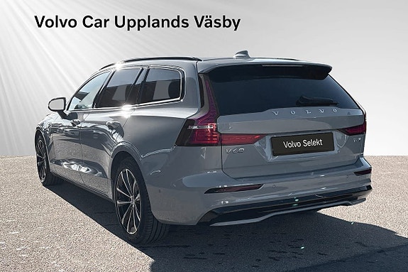 Volvo V60 4 of 14