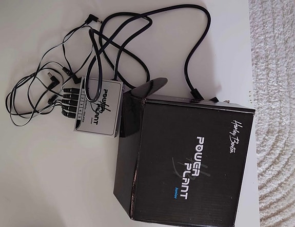 Product image 1 of 2