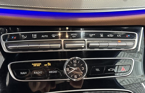 Mercedes-Benz E 220 d 10 of 21