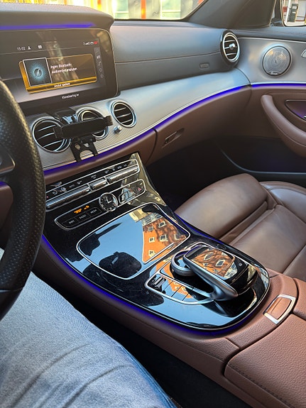 Mercedes-Benz E 220 d 16 of 21