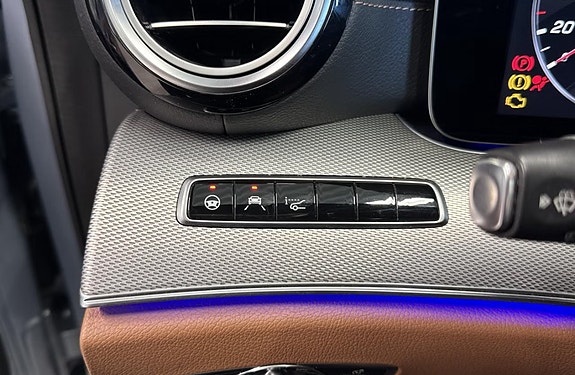 Mercedes-Benz E 220 d 8 of 21
