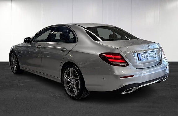 Mercedes-Benz E 220 d 3 of 21