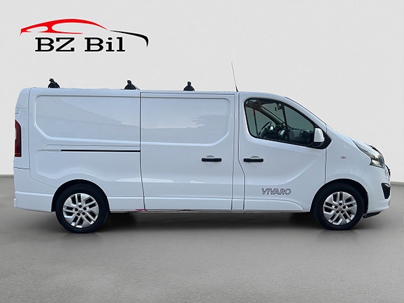 Opel Vivaro 6 of 21