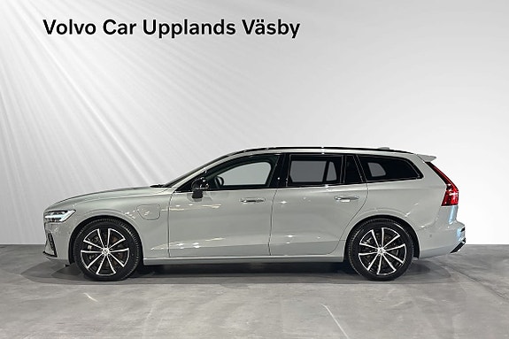 Volvo V60 3 of 16