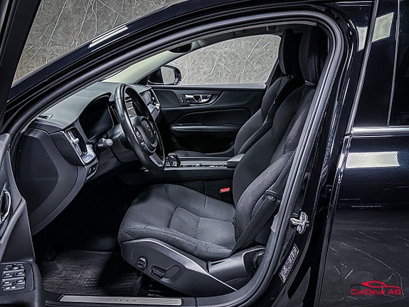 Volvo V60 10 of 27