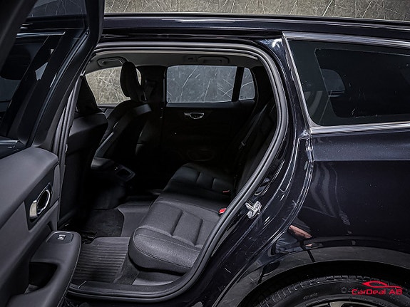 Volvo V60 16 of 27