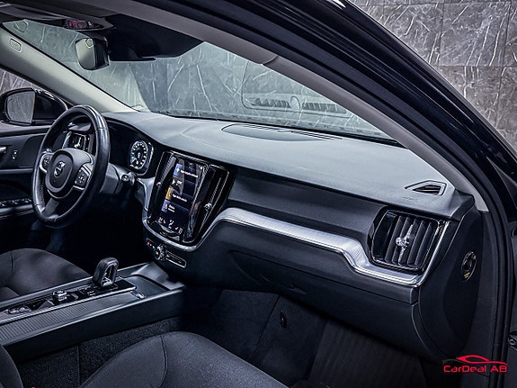 Volvo V60 13 of 27