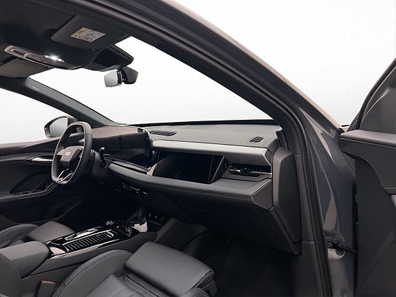 Audi Q6 e-tron 11 of 30