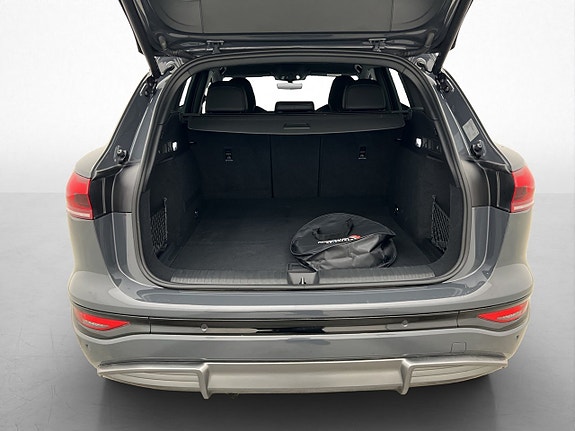 Audi Q6 e-tron 9 of 30