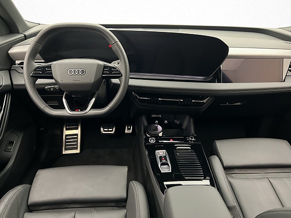Audi Q6 e-tron 13 of 30