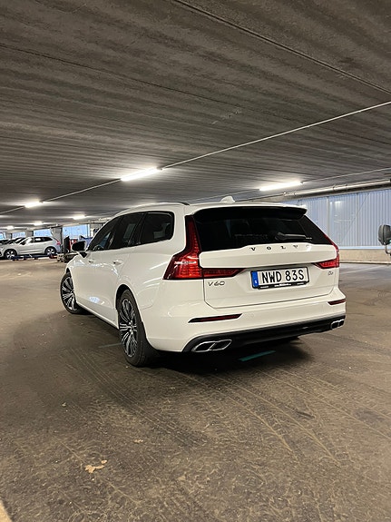 Volvo V60 4 of 10