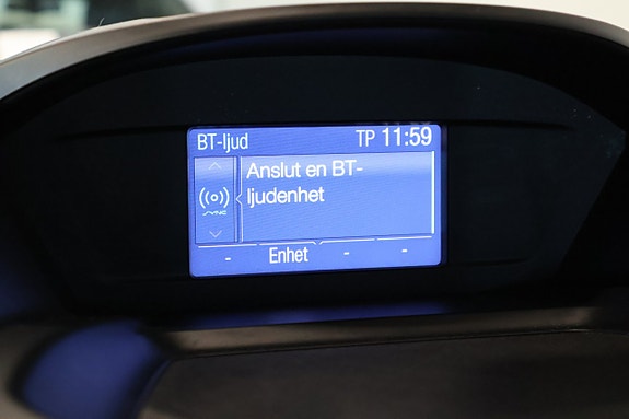 Ford Kuga 28 of 30