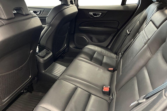 Volvo V60 24 of 30