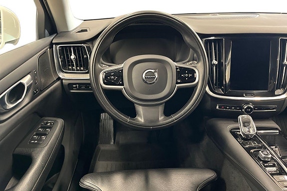 Volvo V60 15 of 30
