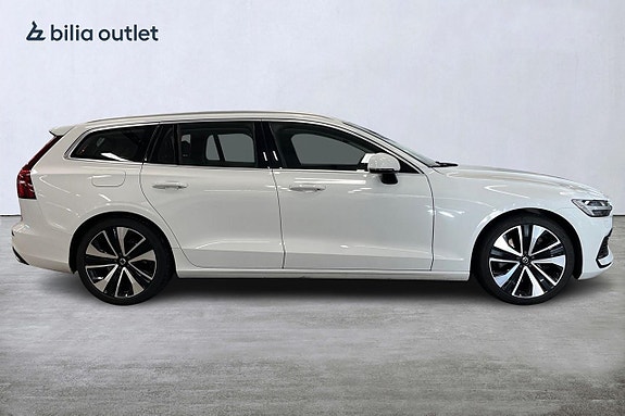 Volvo V60 9 of 30
