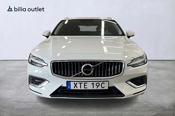 Volvo V60 11 of 30