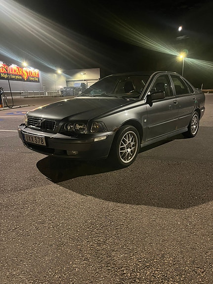 Volvo S40 4 of 6
