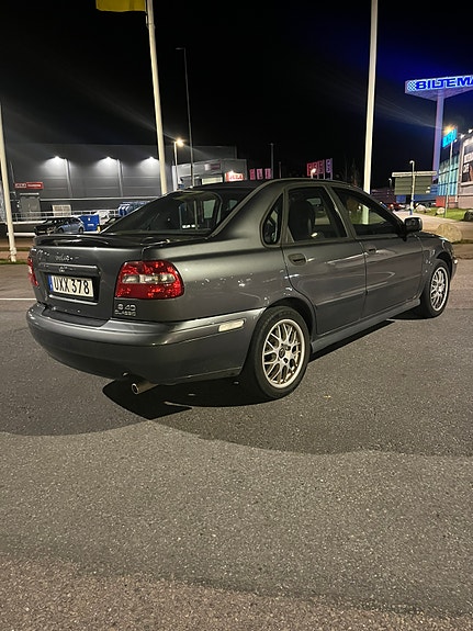 Volvo S40 2 of 6