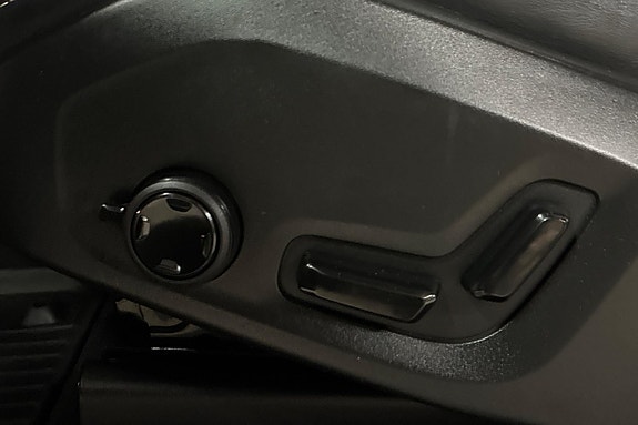 Volvo XC90 27 of 30