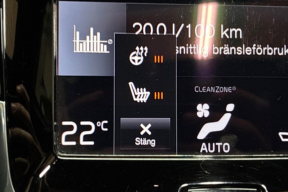 Volvo XC90 26 of 30