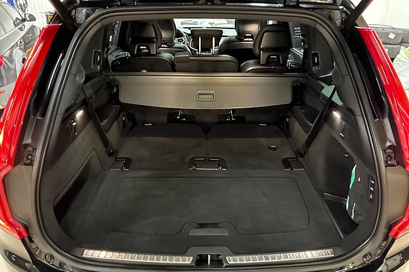 Volvo XC90 15 of 30
