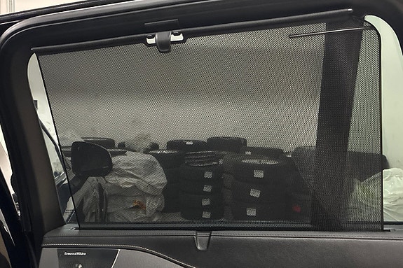 Volvo XC90 30 of 30