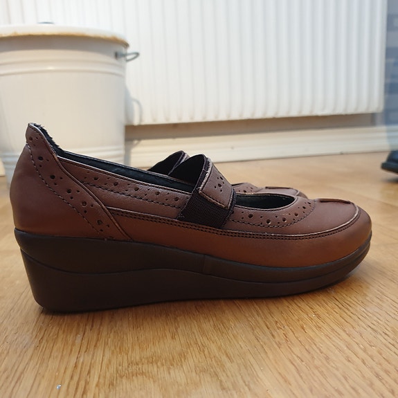 Product image 1 of 6
