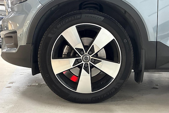 Volvo XC40 11 of 28
