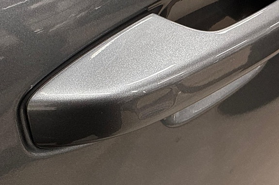 Volvo XC40 28 of 28