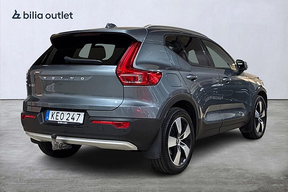 Volvo XC40 6 of 28