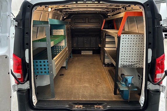 Mercedes-Benz Vito 111 10 of 17