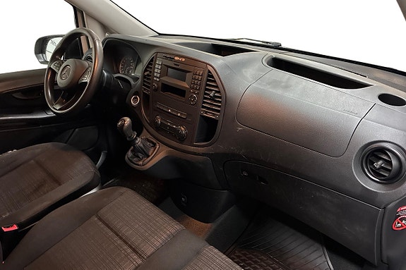 Mercedes-Benz Vito 111 12 of 17
