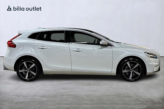 Volvo V40 5 of 22