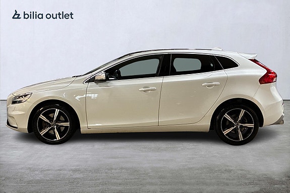 Volvo V40 9 of 22