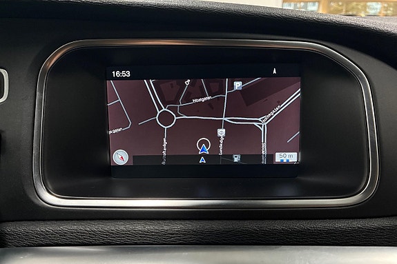 Volvo V40 Cross Country 18 of 30