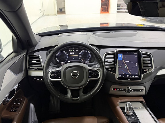Volvo XC90 9 of 24